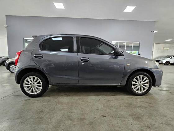 TOYOTA ETIOS 1.3 16V FLEX 4P MANUAL